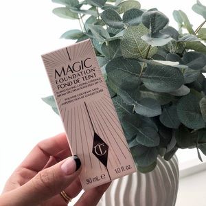 Charlotte Tilbury Magic Foundation - 7 MEDIUM